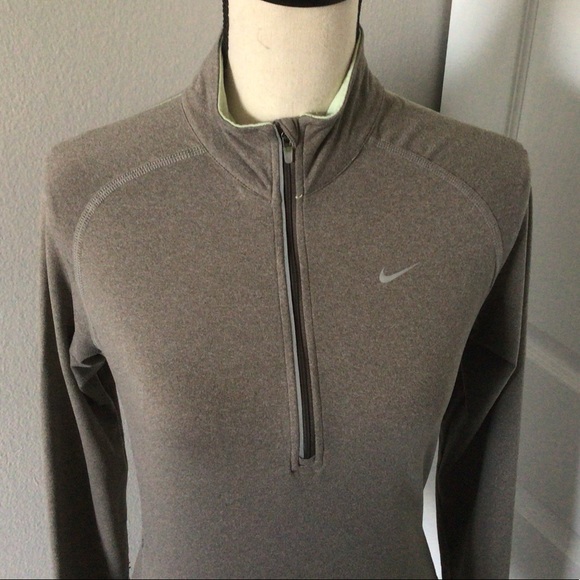Nike Athletic Women’s Pullover Jacket Sweater - Picture 2 of 9